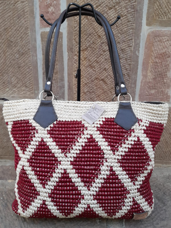 Diseño sin título (11) Bolso artesanal tejido a mano